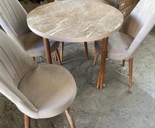 Round Dining Table With 4 Chairs