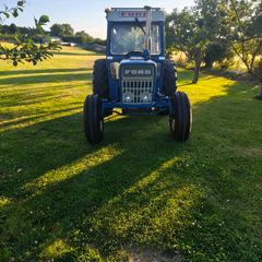 Ford 3000