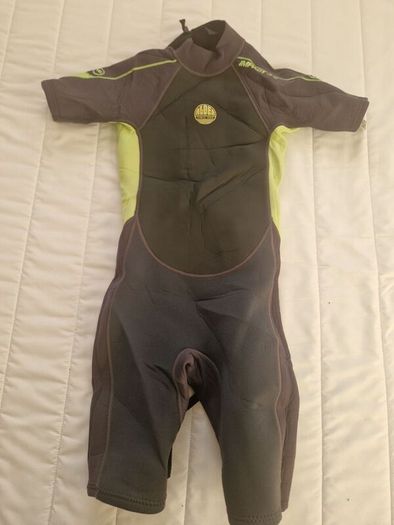 Children's wetsuits