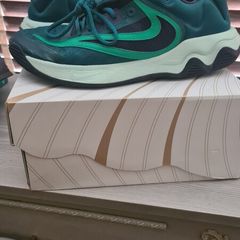 Nike Giannis Basketball Trainers Size Uk11