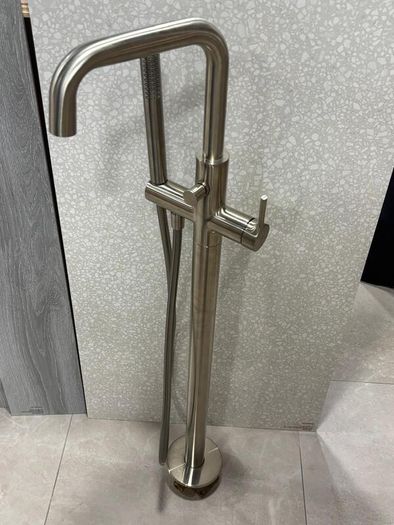 SONAS ALITA Floorstanding Bath Shower Mixer Brushed Nickel