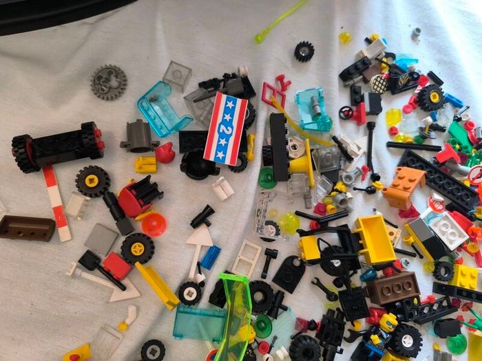 Vintage 80s Lego Bundle