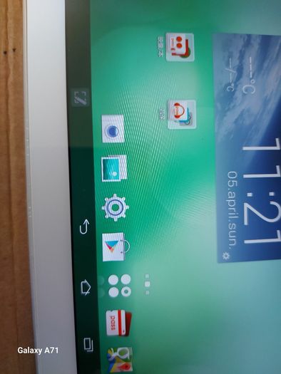 ARROWS 10.1 inch Tablet, Model FJT21, 64GB, in excellent condition, great for youtube and watching movies