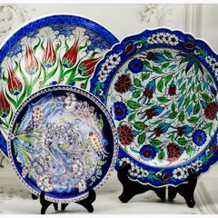Mid Century Turkish Kutahya Isnik Wall Plates Trio Signed