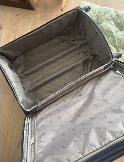 luggage free, read description