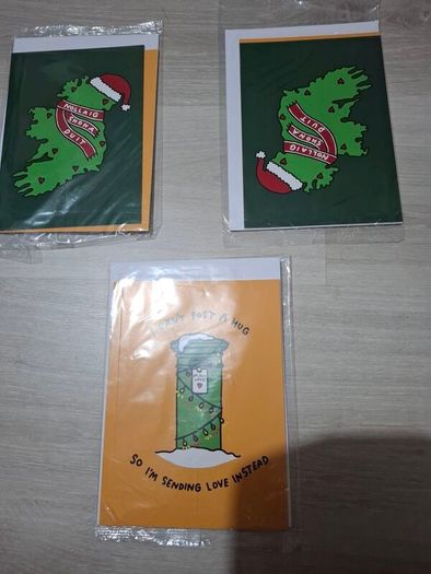 Christmas cards ( 2 euros for 2)