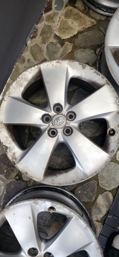 Original Toyota Prius 17" Alloy Wheels 5x100 (Set of 4)