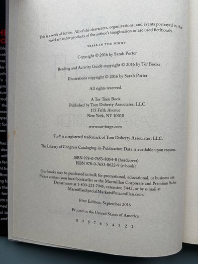 Vassa In The Night - Sarah Porter Signed First Edition Hardback Book Fiction