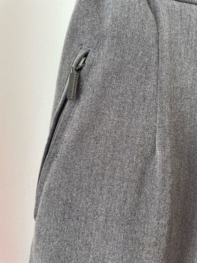 Oscar B Grey stretch skirt fully lined size 12 New