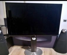Bang and Olufsen Beovision 7-55 Flagship Led Model Edition over 20K New, Audiophile Quality CD and Blu-ray player on board with motorised Floorstand only one in Ireland