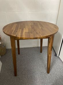 Round Table