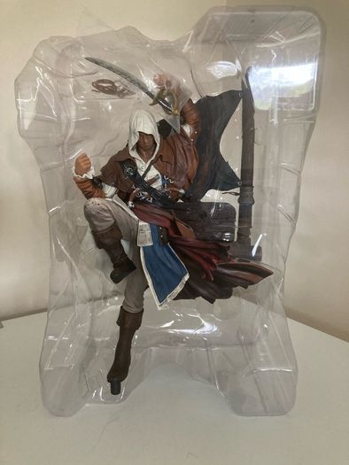 Assassins Creed IV Black Flag Edward Kenway Collectors Edition Statue