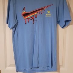 Multiple T shirts Mens Size Small
