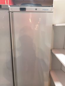 POLAR commercial upright fridge