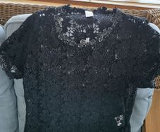 Vila black lace top size large