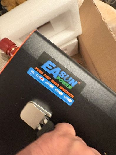 power Inverter pure wave 5000w 12v to 220v eu socket or 3 pin adapter soket also