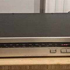 Luxman  t-215L stereo tuner hifi