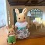 sylvanian Families - Wisteria Terrace Image 4