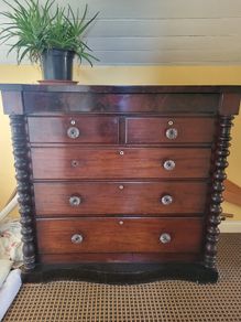 Antique Victorian Mahogany Chest of Drawers