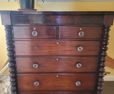 Antique Victorian Mahogany Chest of Drawers