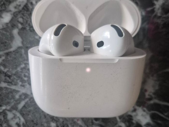 Official Apple Air Pods 4  :A3050