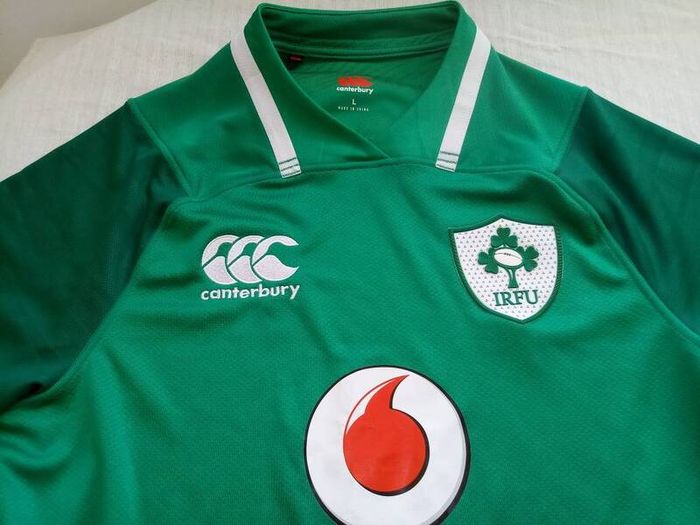 Mint IRFU Canterbury Rugby Jersey Size L Adults