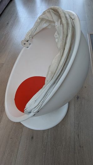 IKEA Egg Chair