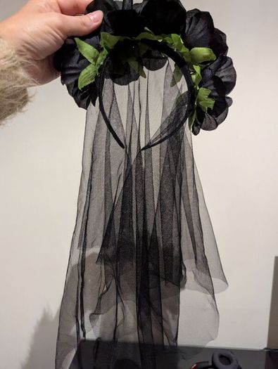 Black veil for Halloween