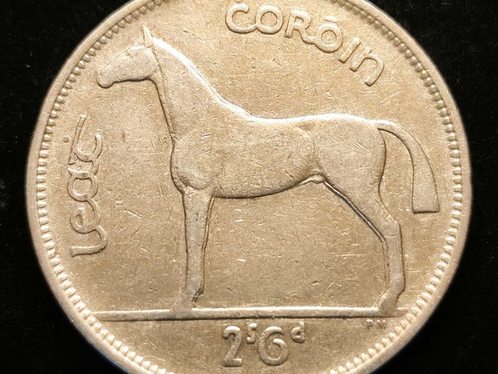 #781 - Ireland - 1939 - Half Crown - Silver - KM.16