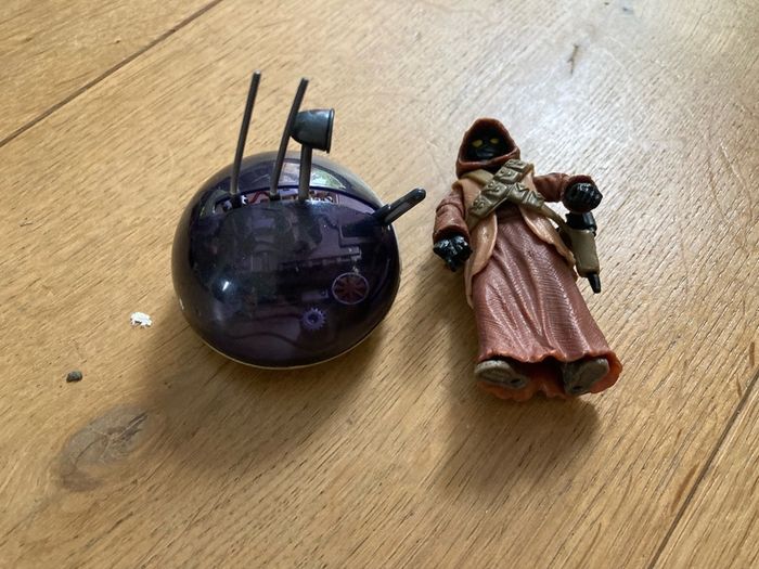 Star wars jawa with Lin droid