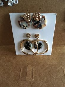 2 pair of earrings
