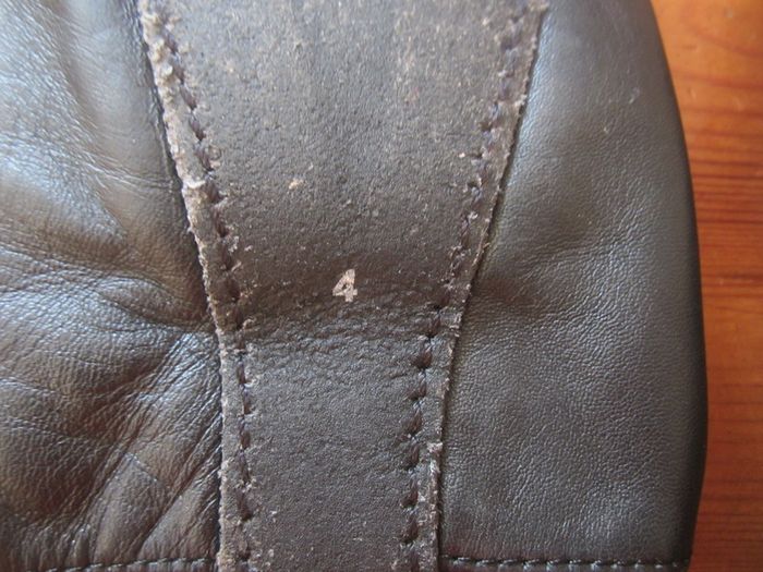 black   size 4
