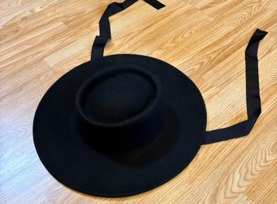 Black Wide Brim Hat with Ribbon Tie Classic Costume vintage Style