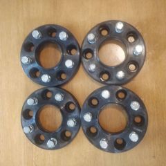 Wheel Spacers 2 X 30mm, 2 X 25mm.