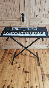 Yamaha keyboard YPT-210