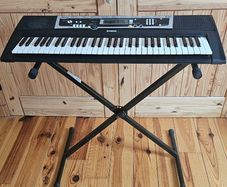 Yamaha keyboard YPT-210