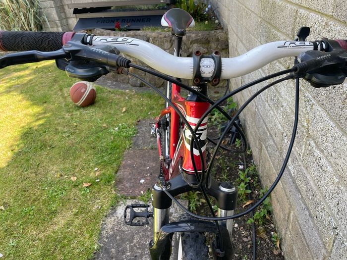 Felt Q 820 Mountain Bike