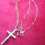9ct Yellow Gold 375 Pendant Cross on a 9ct Yellow Gold 375 Chain Necklaces 3,5g Image 3