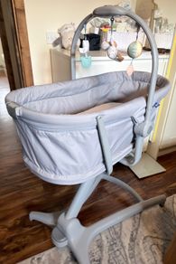 Chicco baby hug 5 in 1 crib