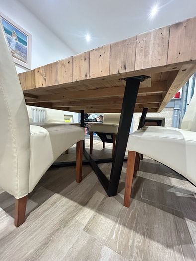 Rustic dining table only used a handful of times