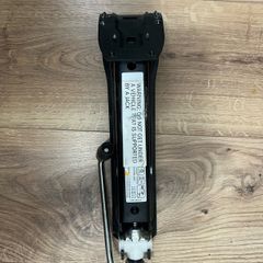 car jack Mercedes