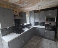 kitchen (L shape)