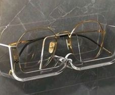 3 Clear Glasses Holders