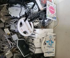 Wii Bundle. Fast Sale No Room