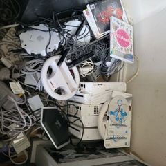 Wii Bundle. Fast Sale No Room