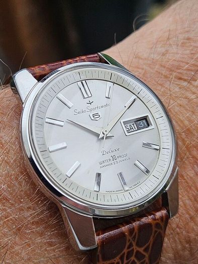Watch Seiko 5 Deluxe. 1964.Servised.
