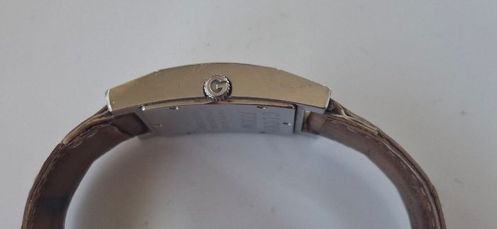 Gucci 7700M watch