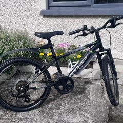 Rockrider kids bike (20" suits approximately age 6-9)
