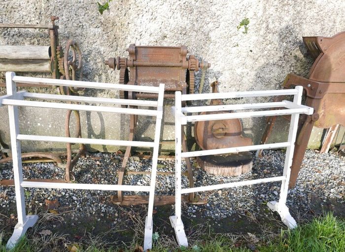 Vintage 19th Century White Painted Mahogany Towel Stand, C1880 (30 each)