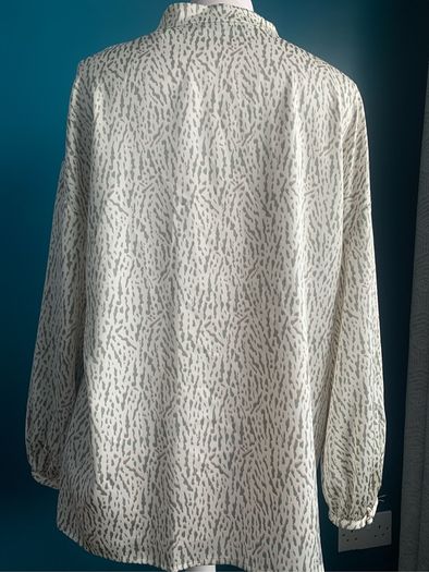 Paul Costelloe print blouse. Size 12
